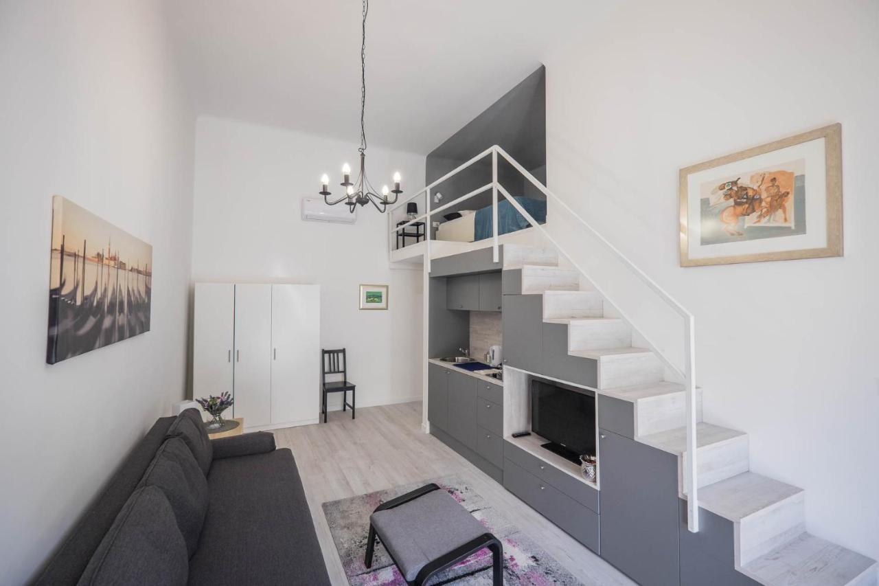 Gallery Duplex Studio 1.&2. Zagabria Esterno foto